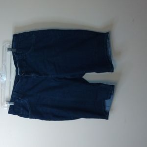 FADED GLORY JEAN SHORTS SIZE 18